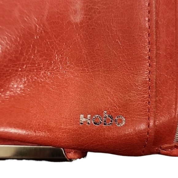 **SOLD DO NOT BUY**HOBO Alice Kiss Lock Wallet Soft Textured Leather Vintage - Picture 6 of 9